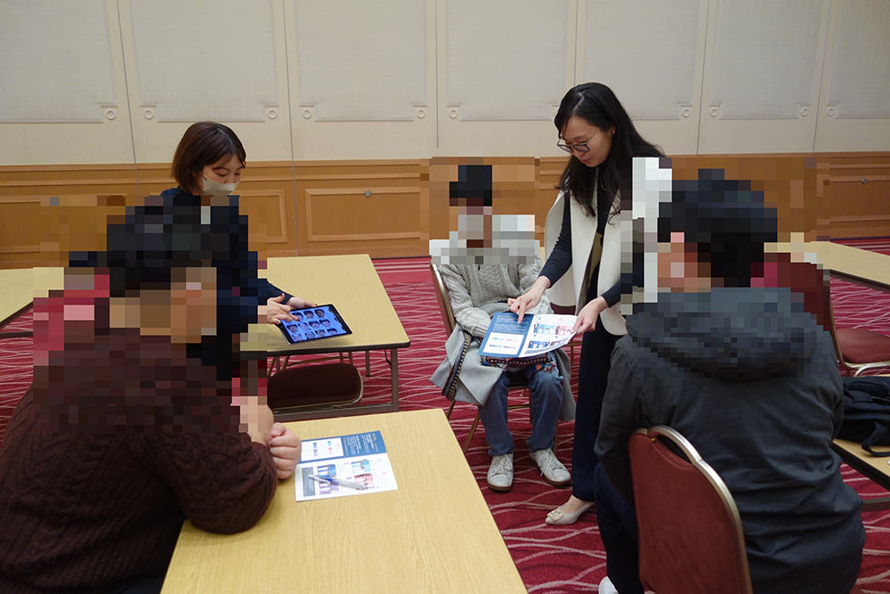 写真：イベントの様子（顔タイプ診断②）