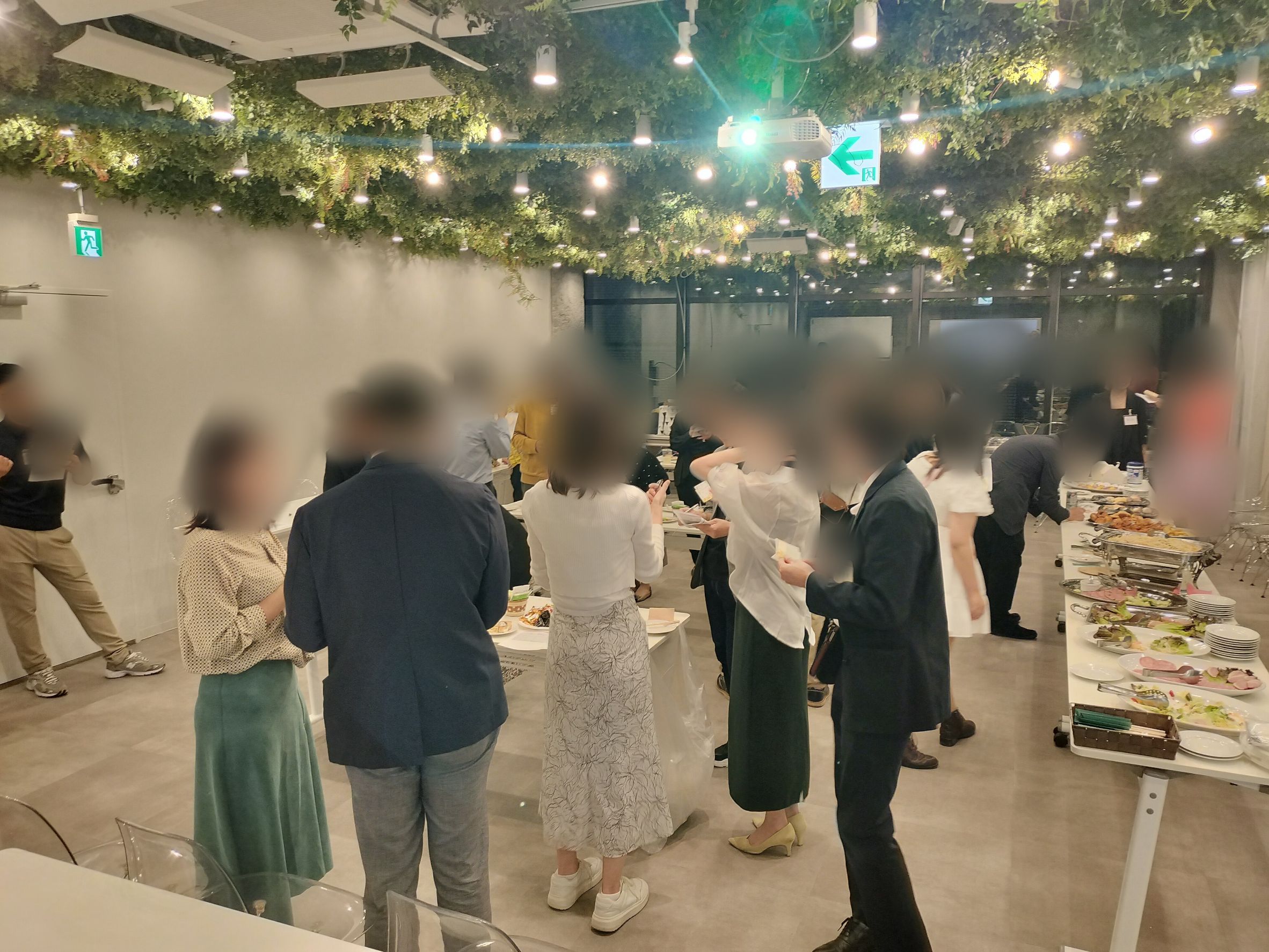 写真：パーティの様子